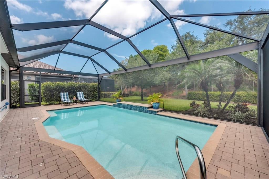PEBBLE POINTE - Residential