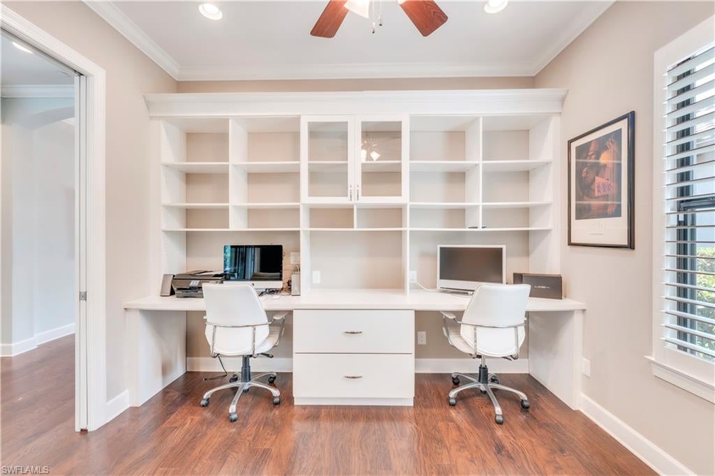 PEBBLE POINTE - Residential