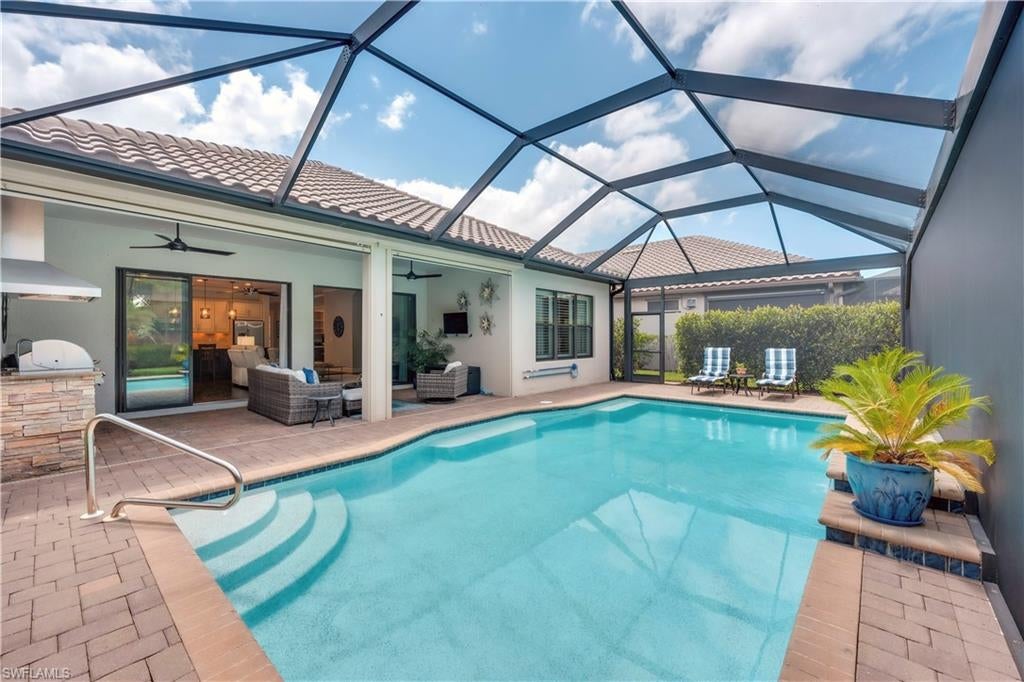 PEBBLE POINTE - Residential