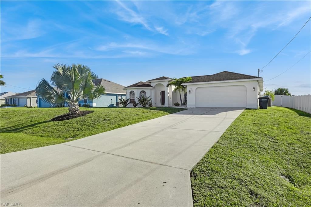 CAPE CORAL - Residential