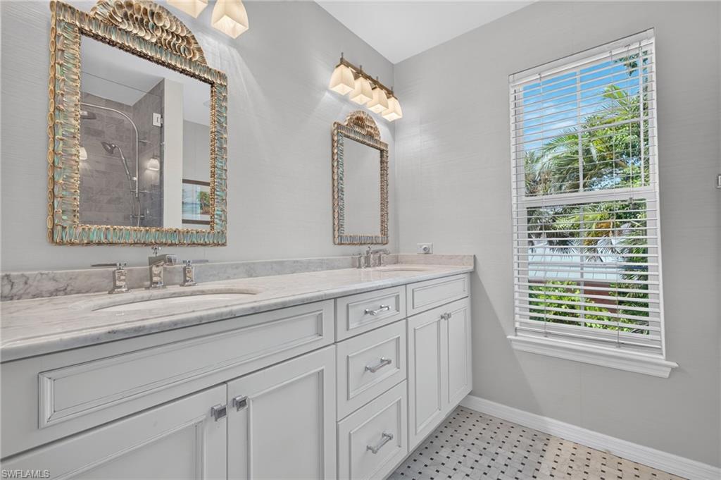 SANIBEL ESTATES - Residential