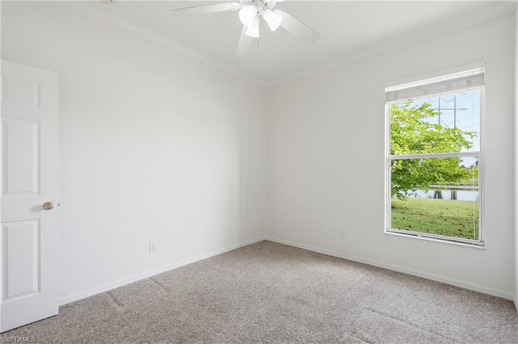 PINEWOOD LAKES - Residential