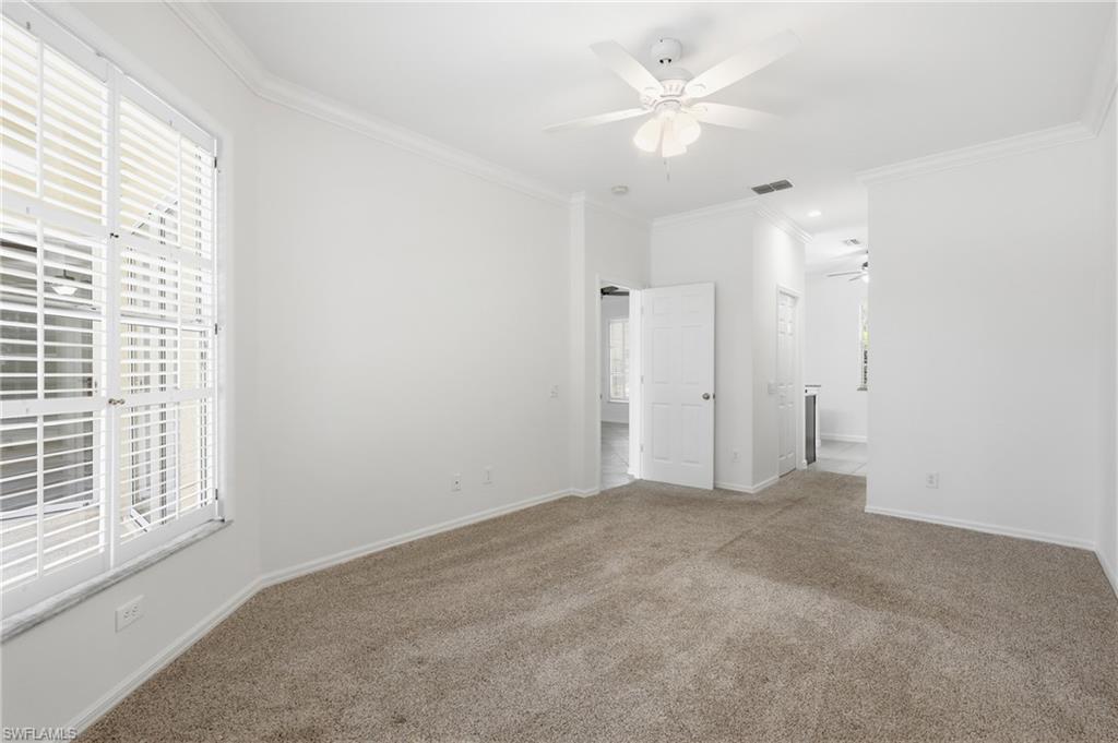 PINEWOOD LAKES - Residential