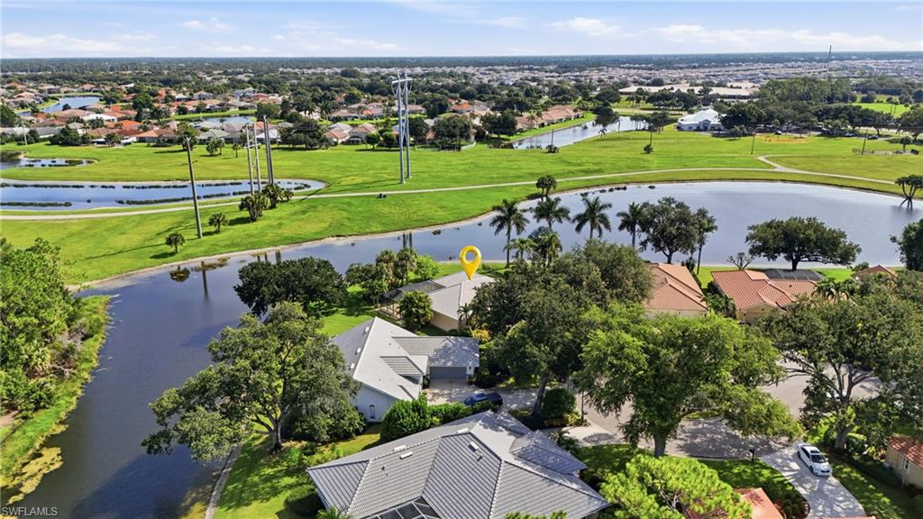 PINEWOOD LAKES - Residential