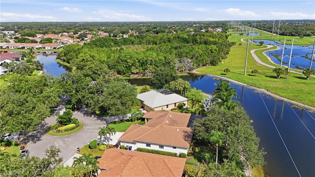 PINEWOOD LAKES - Residential