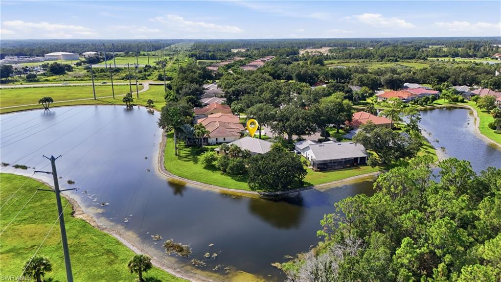 PINEWOOD LAKES - Residential