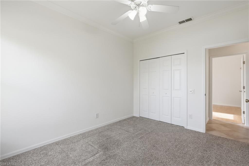 PINEWOOD LAKES - Residential