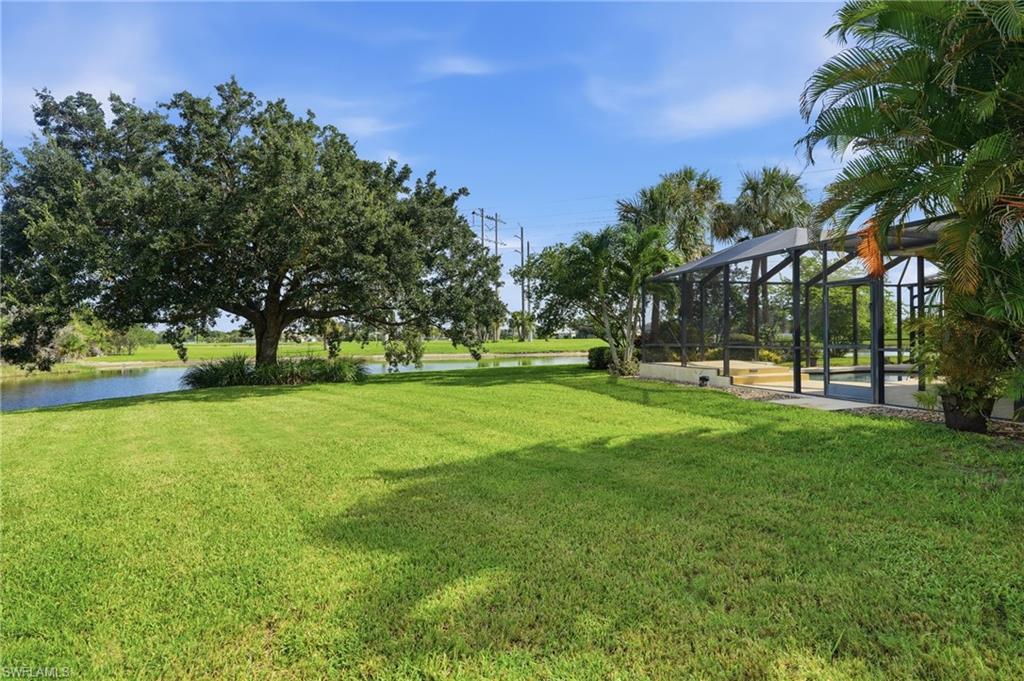 PINEWOOD LAKES - Residential