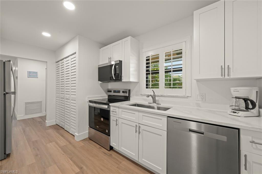 BLIND PASS CONDO - Residential