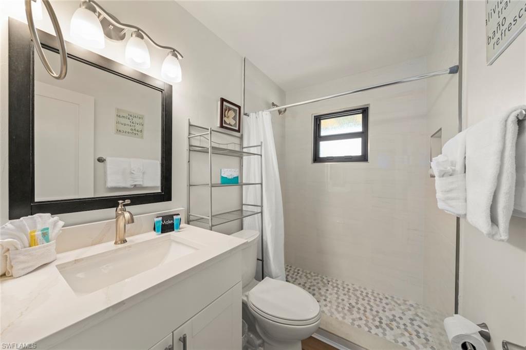 BLIND PASS CONDO - Residential
