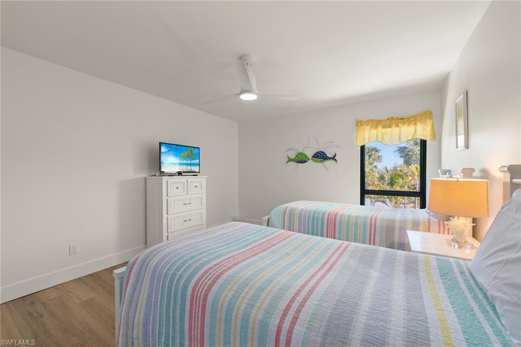 BLIND PASS CONDO - Residential