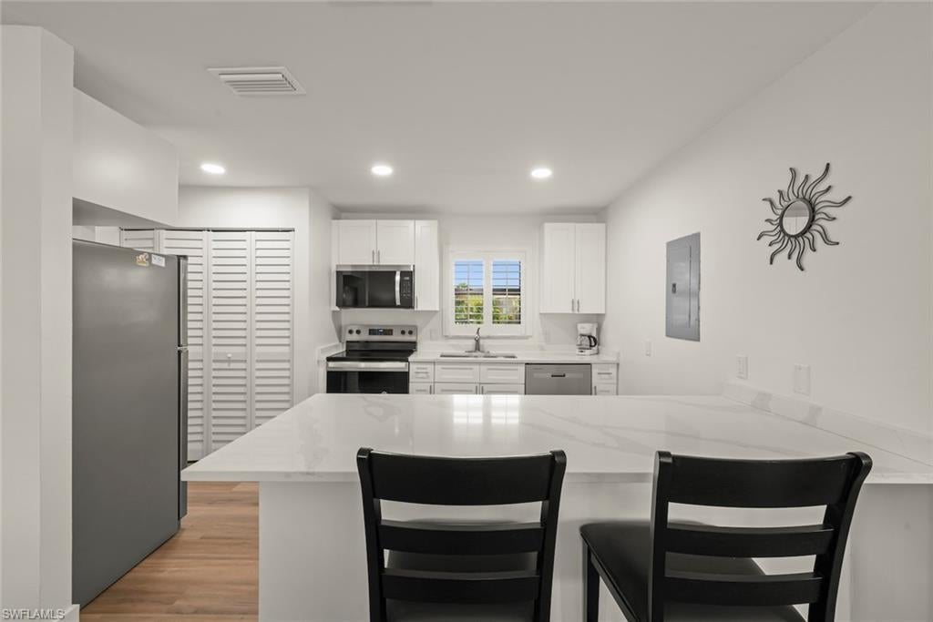 BLIND PASS CONDO - Residential