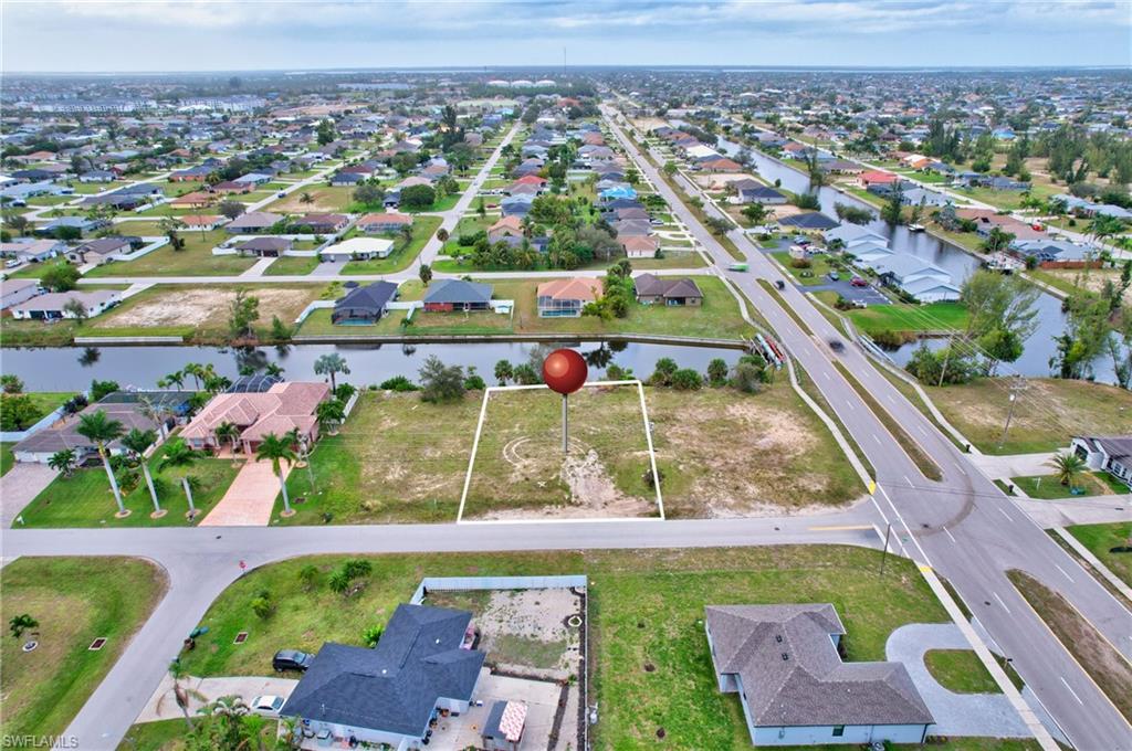CAPE CORAL - Land