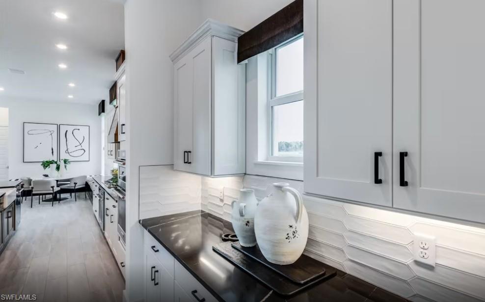 VIVID SHORES - Residential