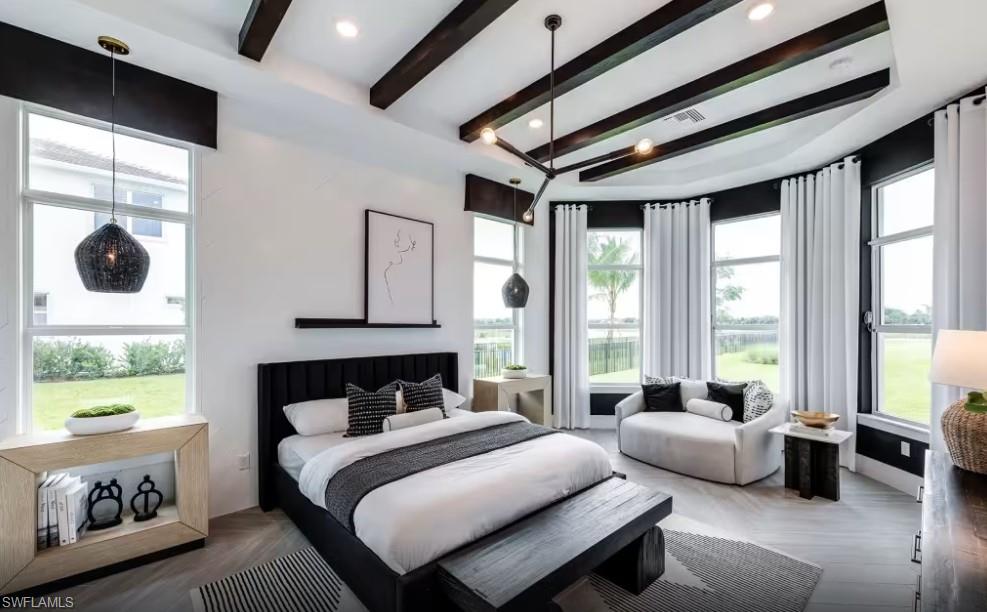 VIVID SHORES - Residential