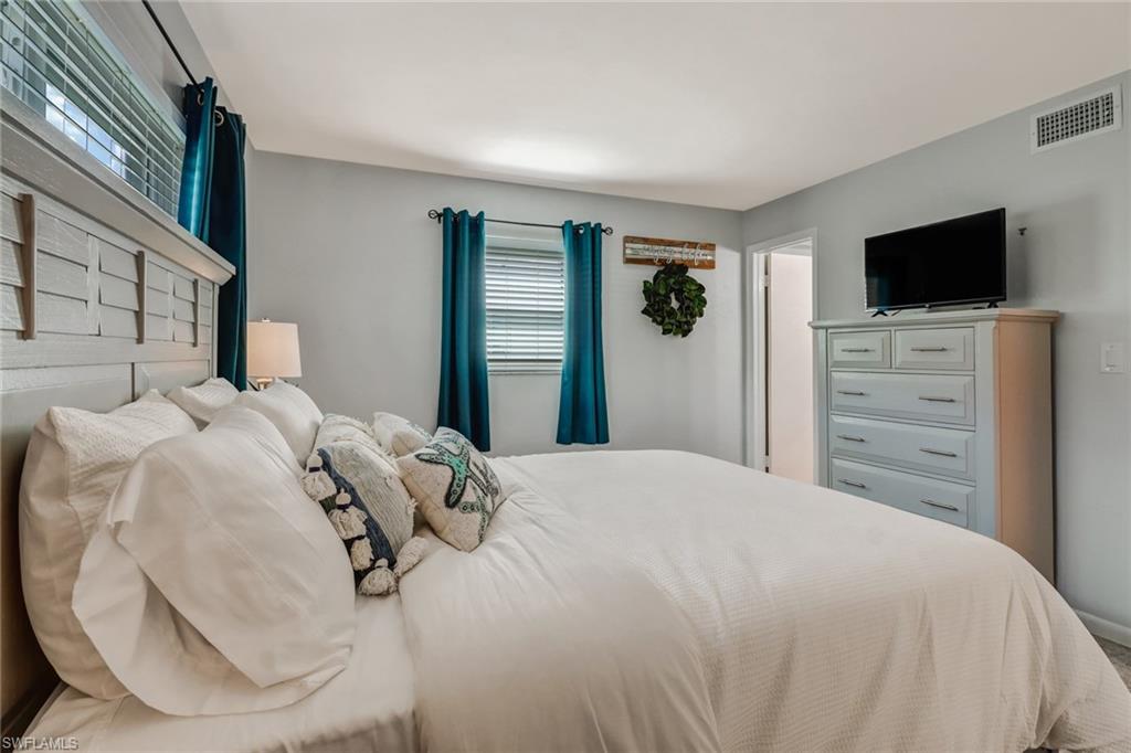 CURLEW APTS OF NAPLES - Residential Lease