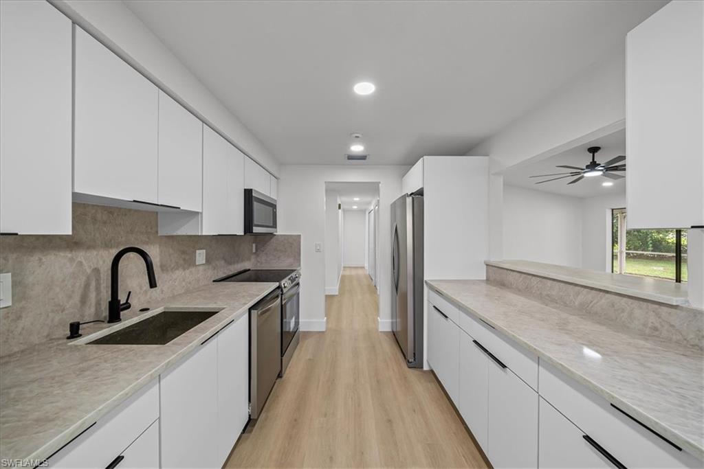 SAN CARLOS PARK - Residential