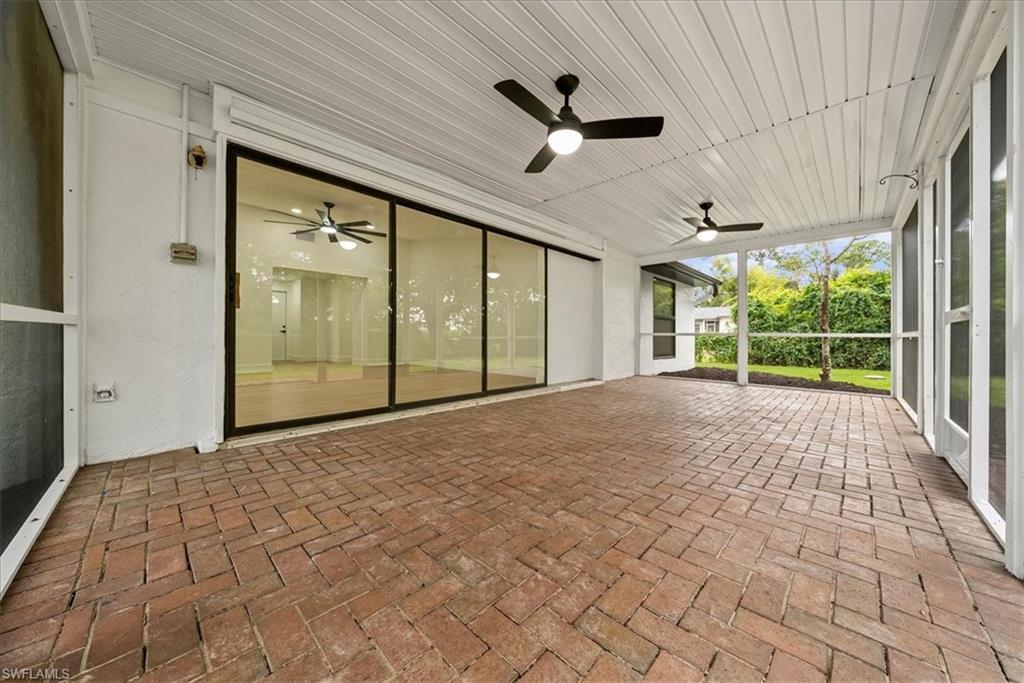 SAN CARLOS PARK - Residential