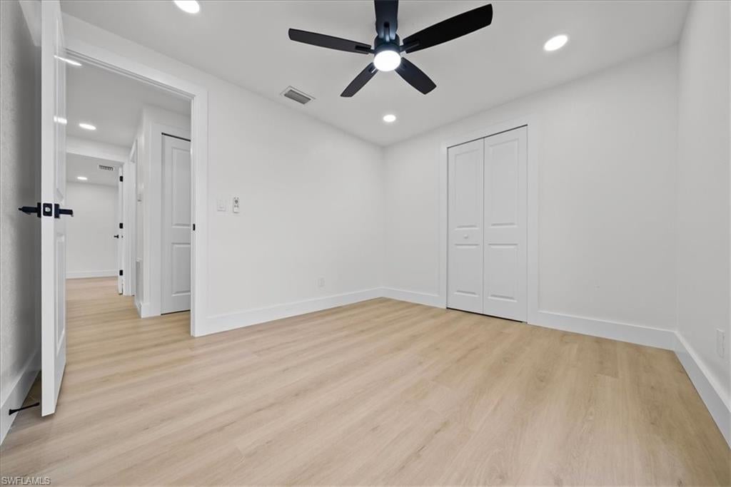 SAN CARLOS PARK - Residential