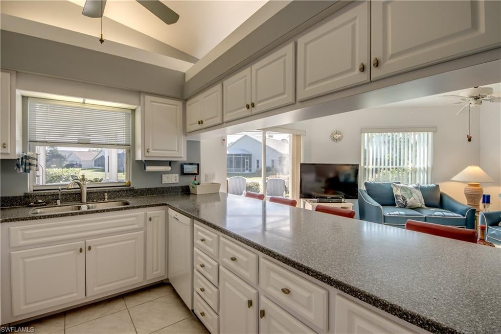 SABAL SPRINGS GOLF AND RACQUET CLUB - Residential