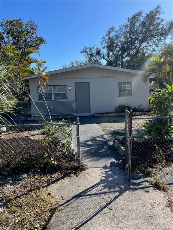 Great income producing property! Investors take a look at this duplex with an additional unit with updated kitchens and baths. Tile throughout and with a big back yard. Close to the river district, downtown Ft Myers, shopping, entertainment and great restaurants. This is Part of the MLK BLVD redevelopment area.