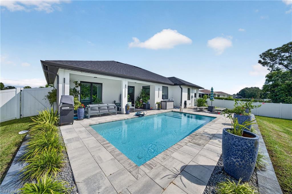 LEHIGH ACRES - Residential