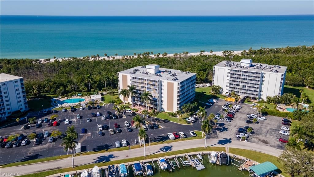 VANDERBILT TOWERS - Residential Lease