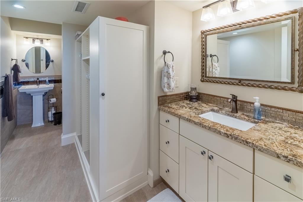 VANDERBILT TOWERS - Residential Lease