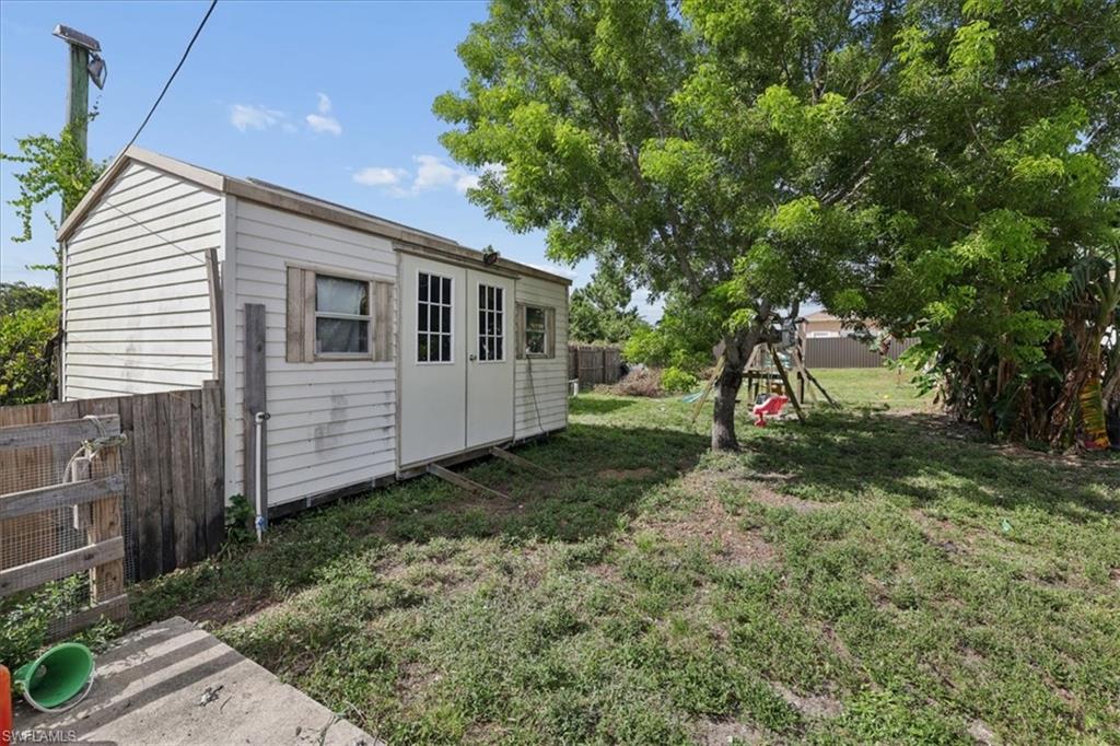 LEHIGH ACRES - Residential