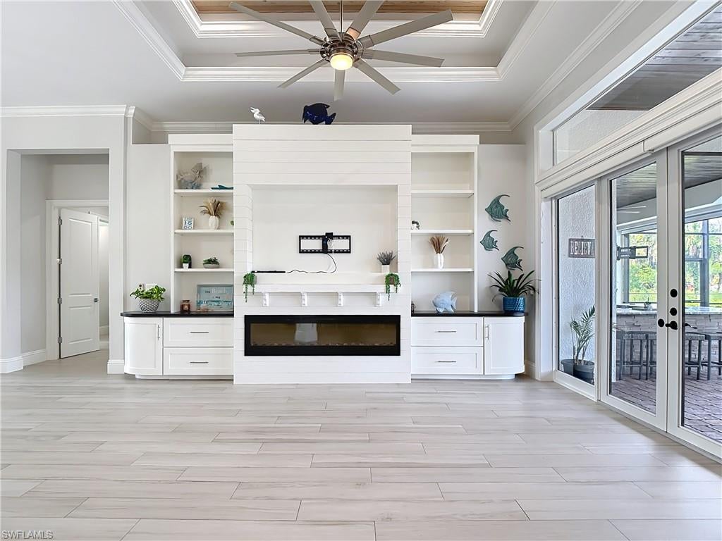 GOLDEN GATE ESTATES - Residential