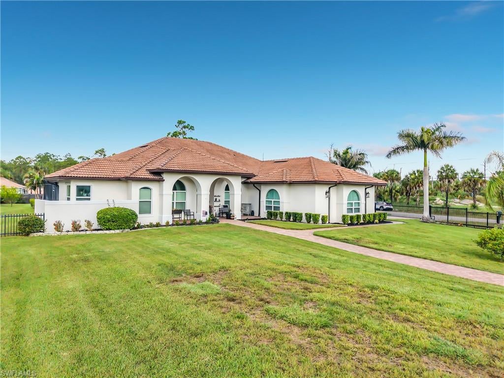 GOLDEN GATE ESTATES - Residential