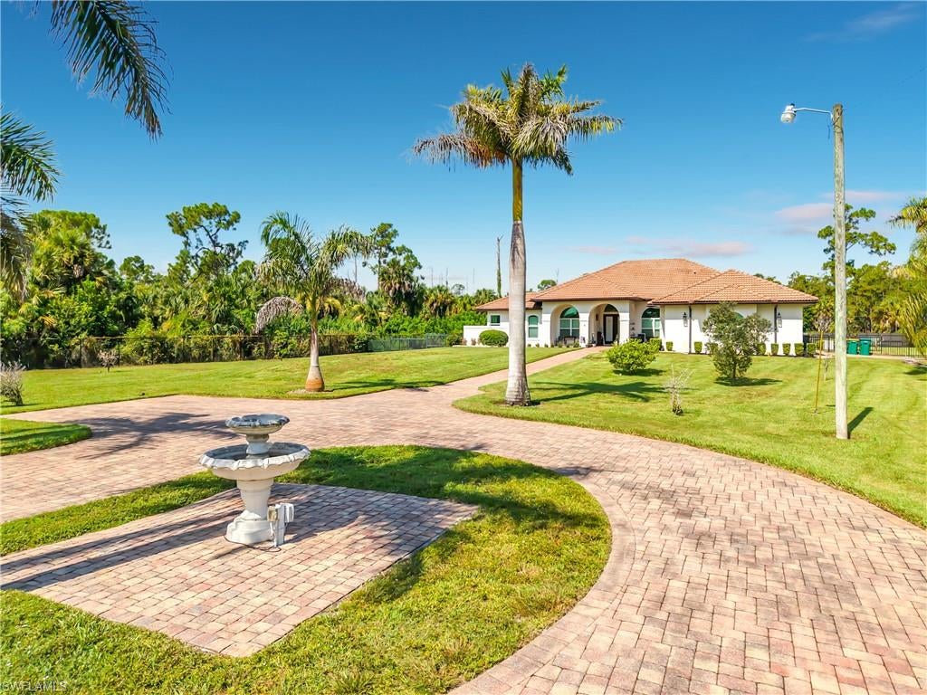 GOLDEN GATE ESTATES - Residential