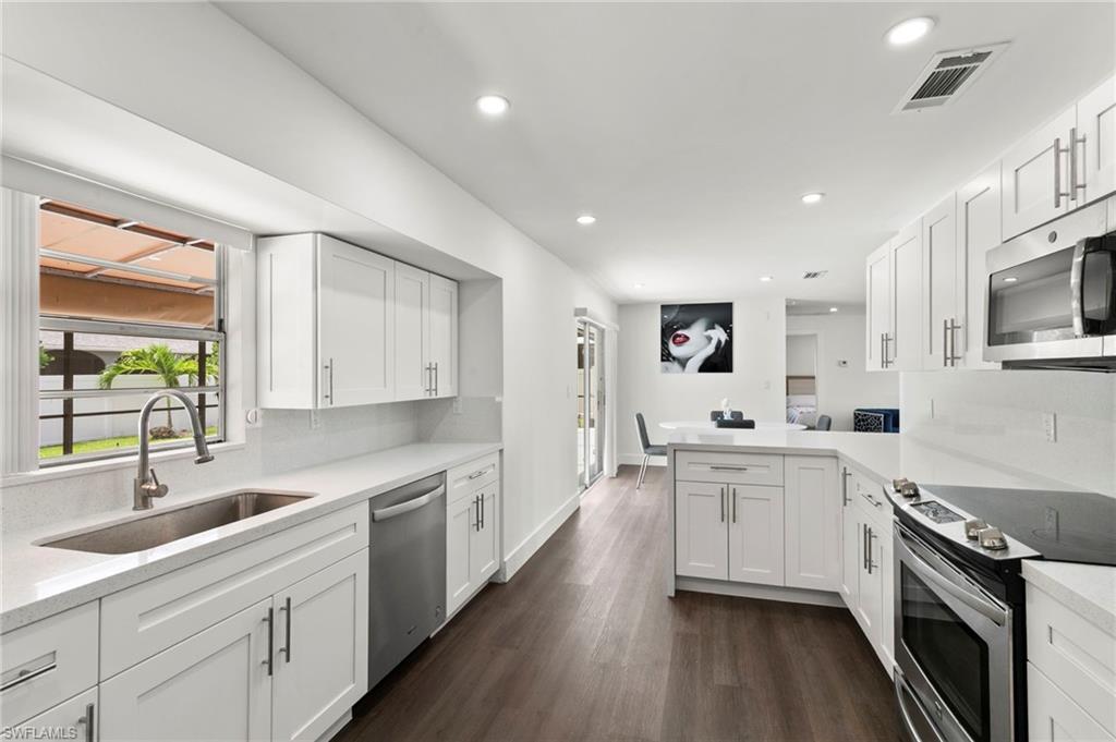MARCO ISLAND - Residential