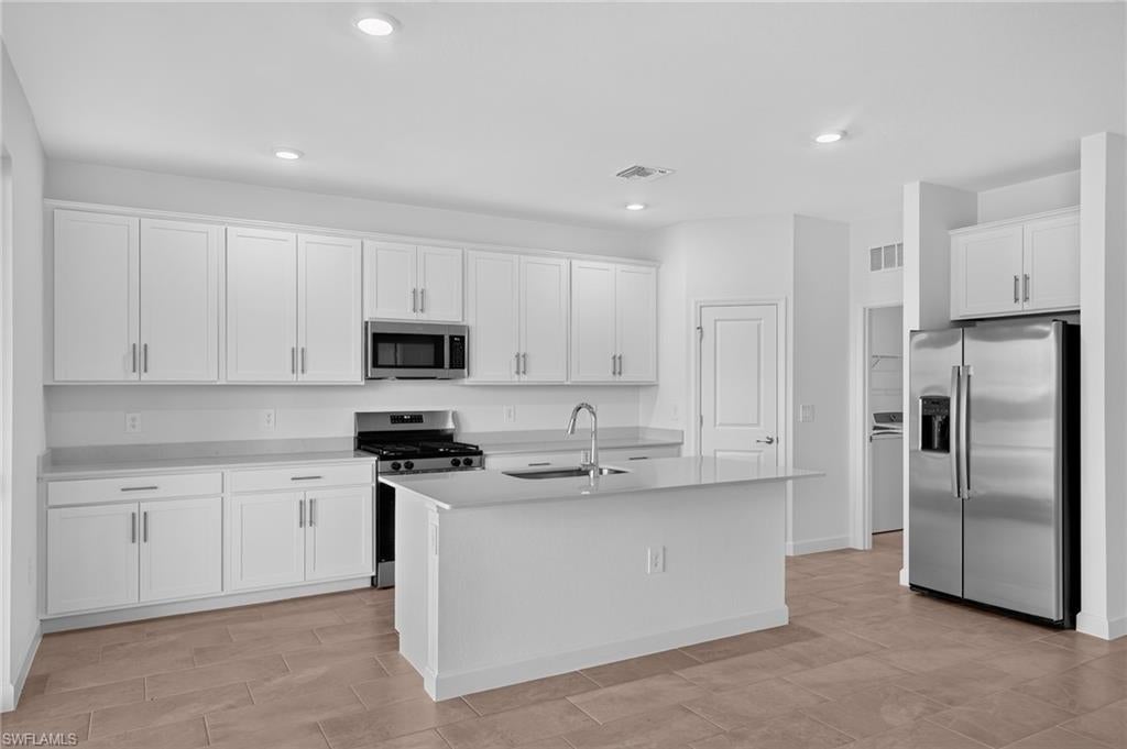 TUCKERS COVE - Residential