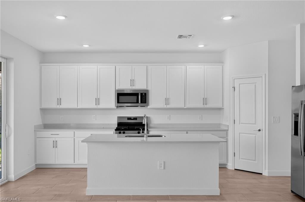 TUCKERS COVE - Residential