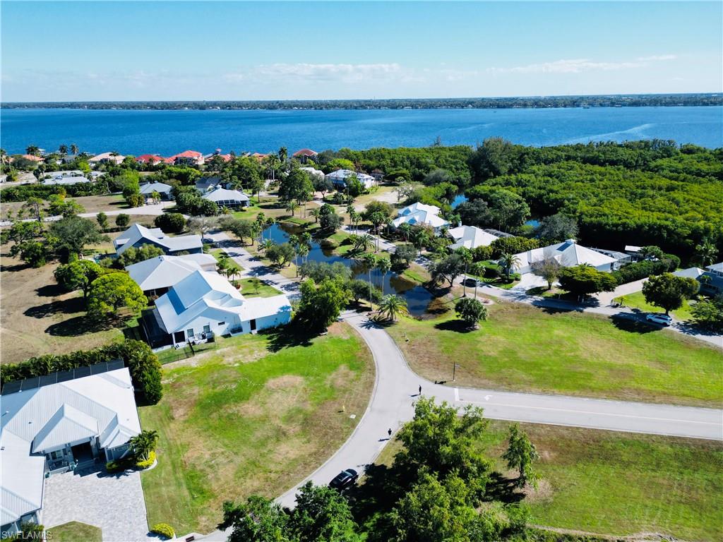 MARSH POINTE - Land
