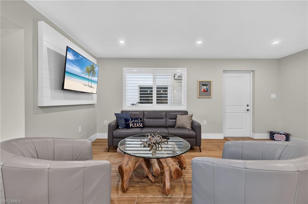 SPANISH CAY CONDO - Residential