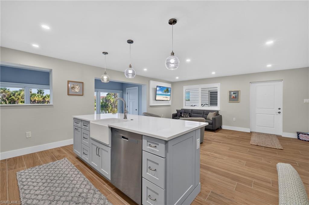 SPANISH CAY CONDO - Residential