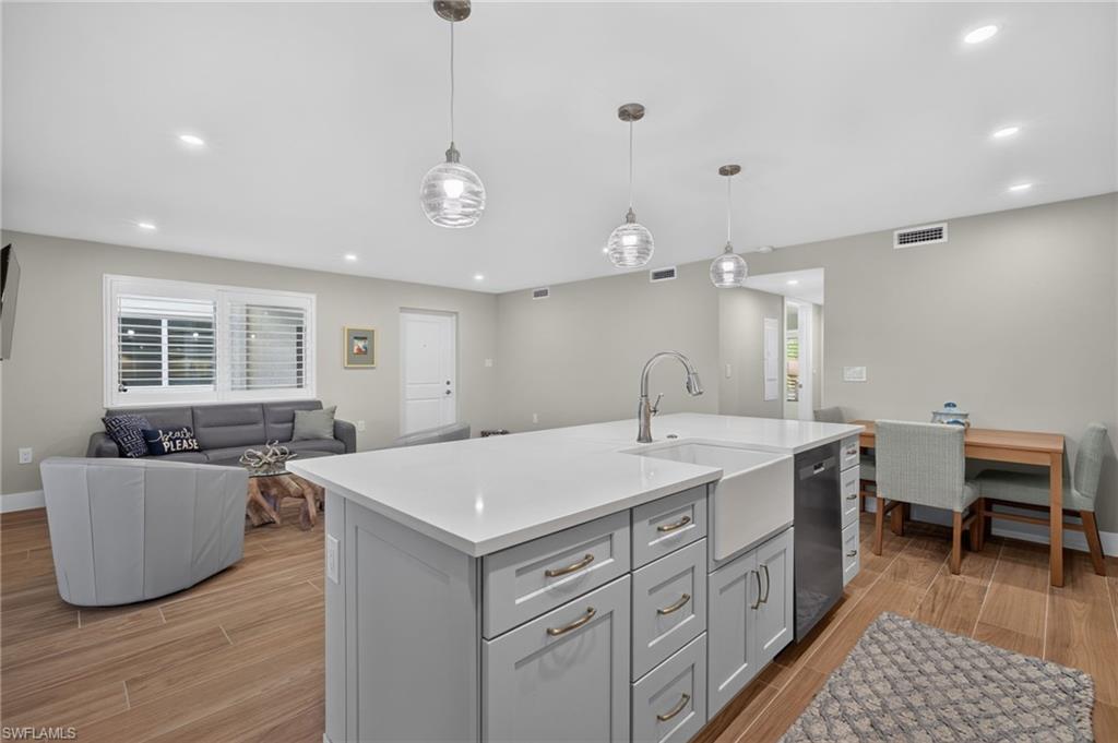 SPANISH CAY CONDO - Residential