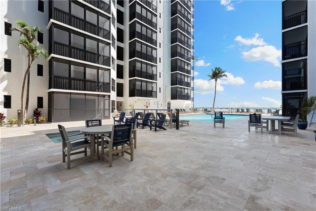 ISLAND WINDS CONDO - Residential