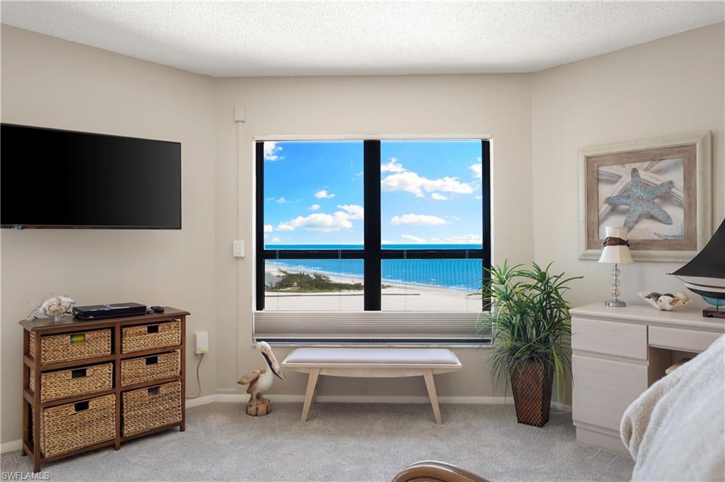 ISLAND WINDS CONDO - Residential