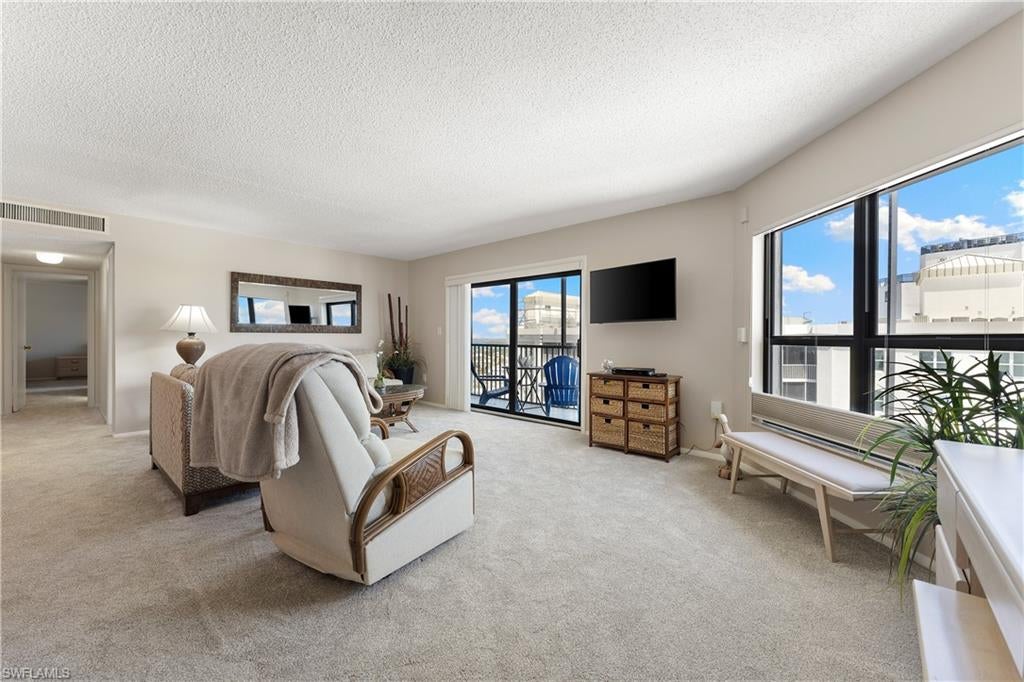 ISLAND WINDS CONDO - Residential