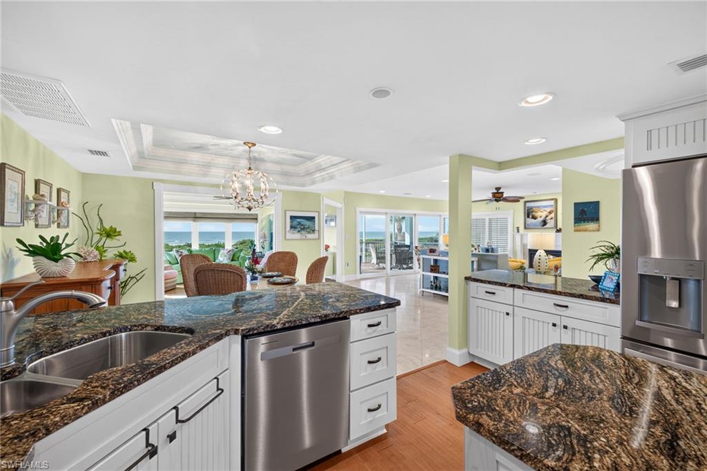 COLONY BEACH ESTATES - Residential