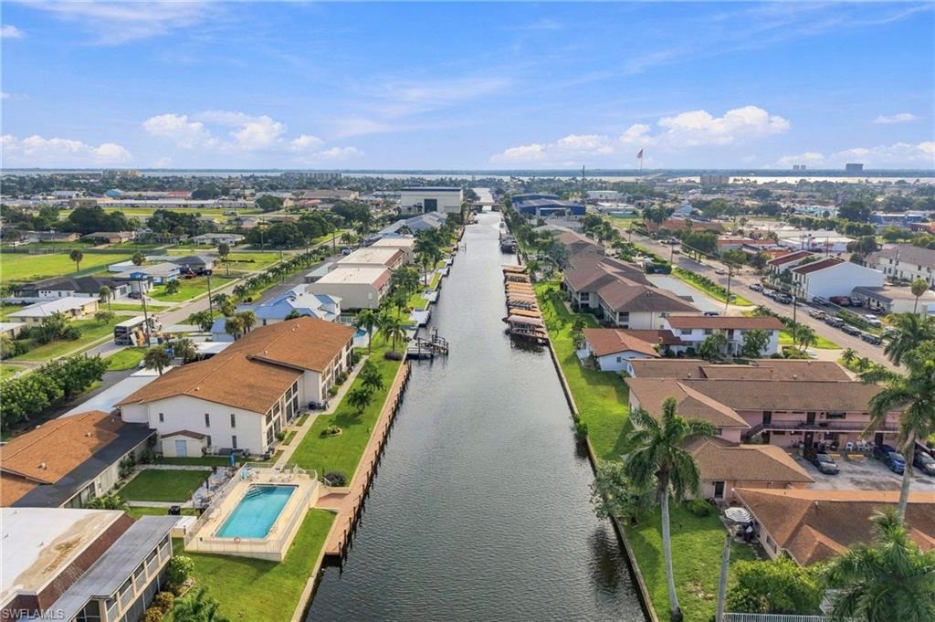 DOCKSIDE CONDO - Residential