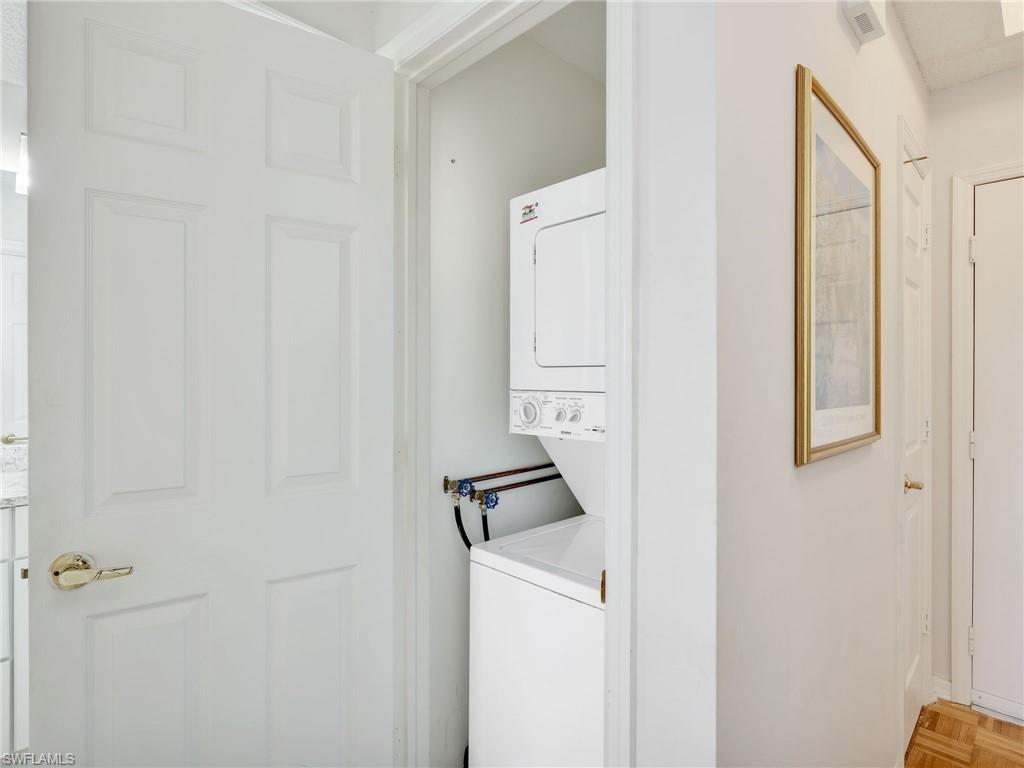 ARBOR TRACE - Residential