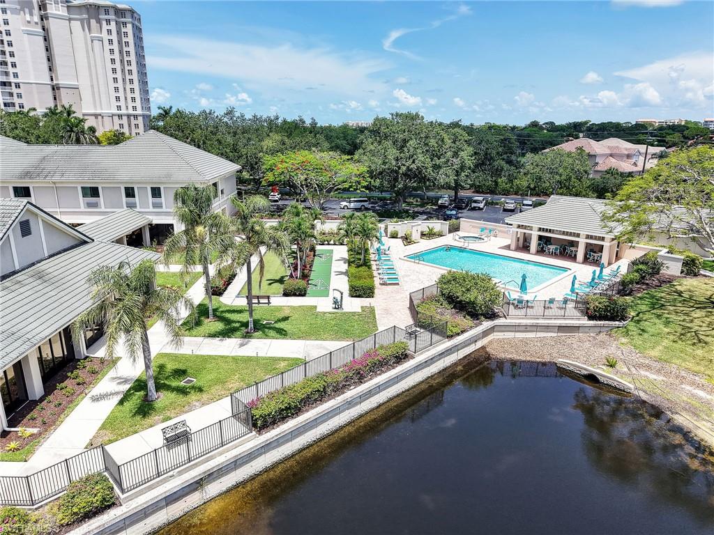 ARBOR TRACE - Residential