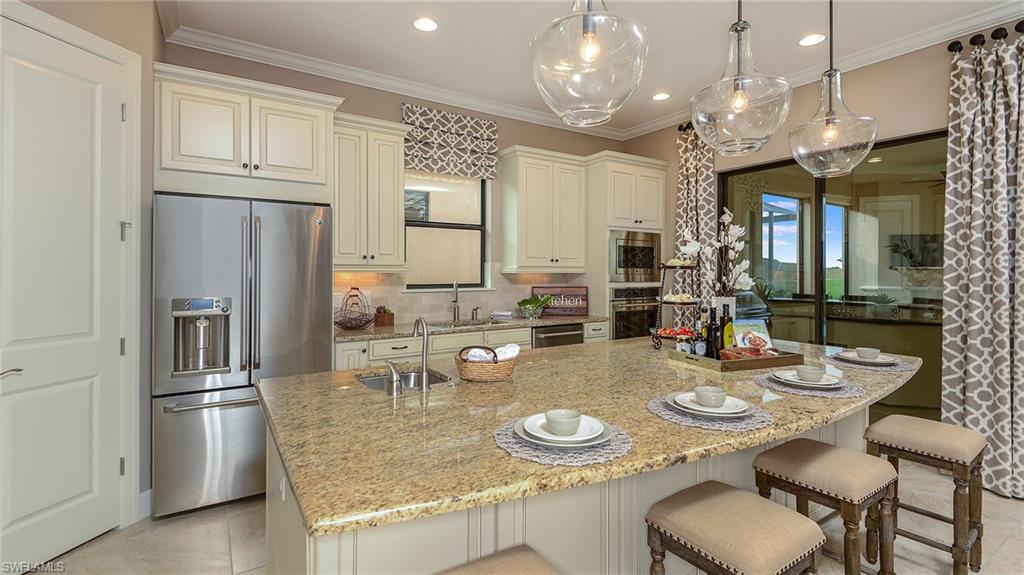 PEBBLE POINTE - Residential