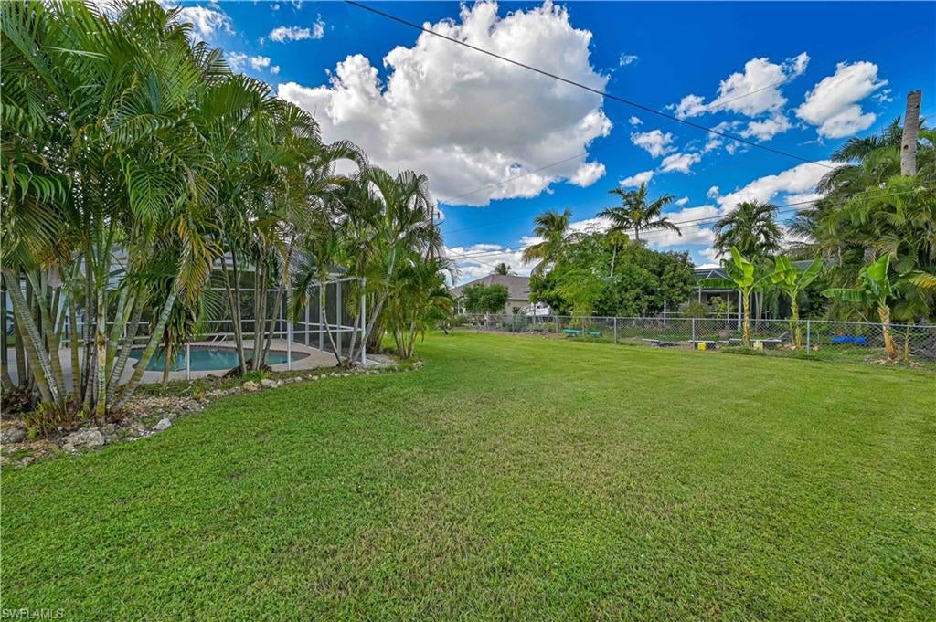 CAPE CORAL - Residential