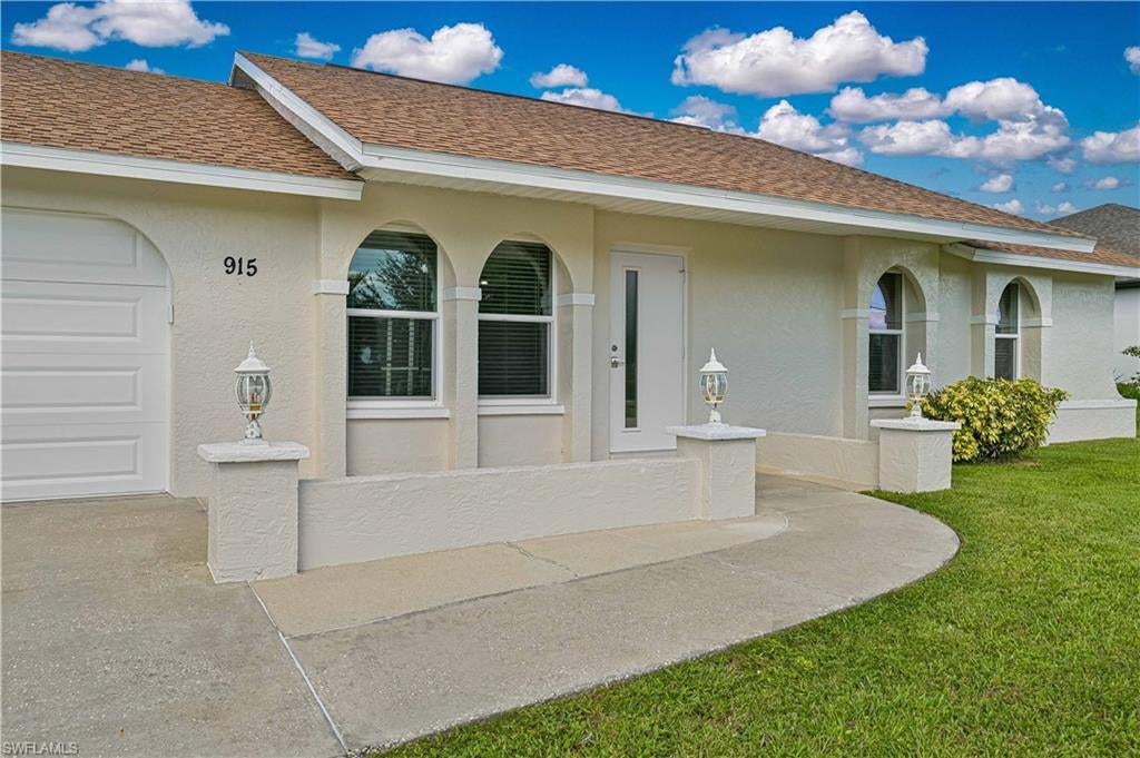 CAPE CORAL - Residential