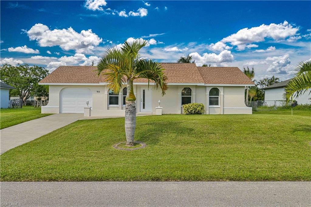 CAPE CORAL - Residential